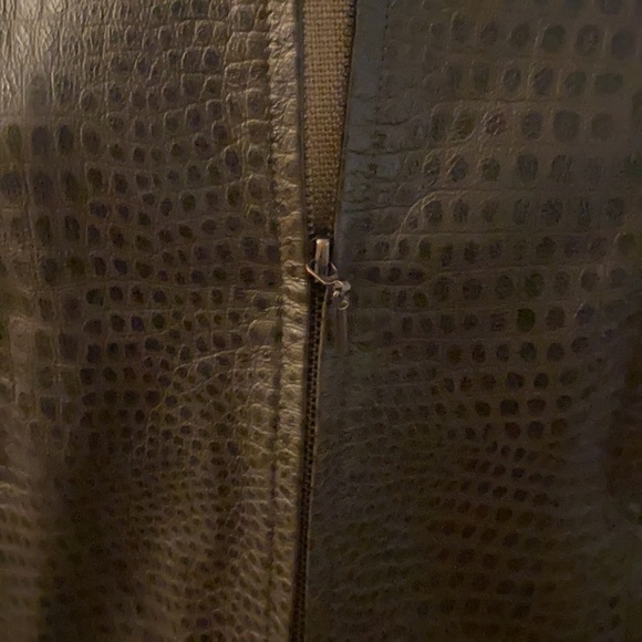 NWOT Valerie Stevens 100% genuine leather zippered moto jacket w/ great pockets. - Picture 3 of 13